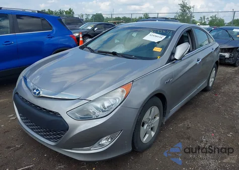 2011 Hyundai Sonata Hybrid from USA, damaged, VIN KMHEC4A49BA002280